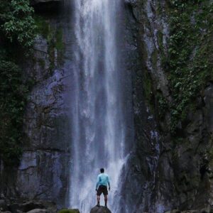 Hike to Waterfall in KèköLdi